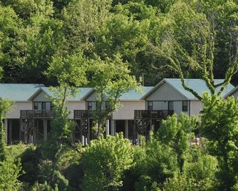 Anglers Riverfront Motel - Mountain View - Edificio