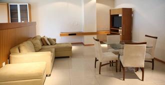 Hotel Le Village Distributed By Intercity - Joinville - Living room