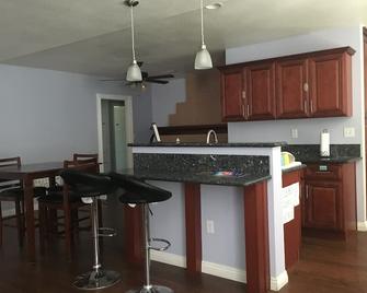 7767 Sweet Rnch Cir - Riverside - Küche