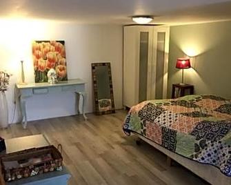 Hotel-Pension Jade - Zandvoort - Bedroom