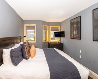 Chalet Chic Condo, Short Walk to Lift 7, Covered Parking condo - Telluride - Habitación