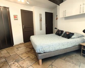 le Travertin - Avignon - Bedroom
