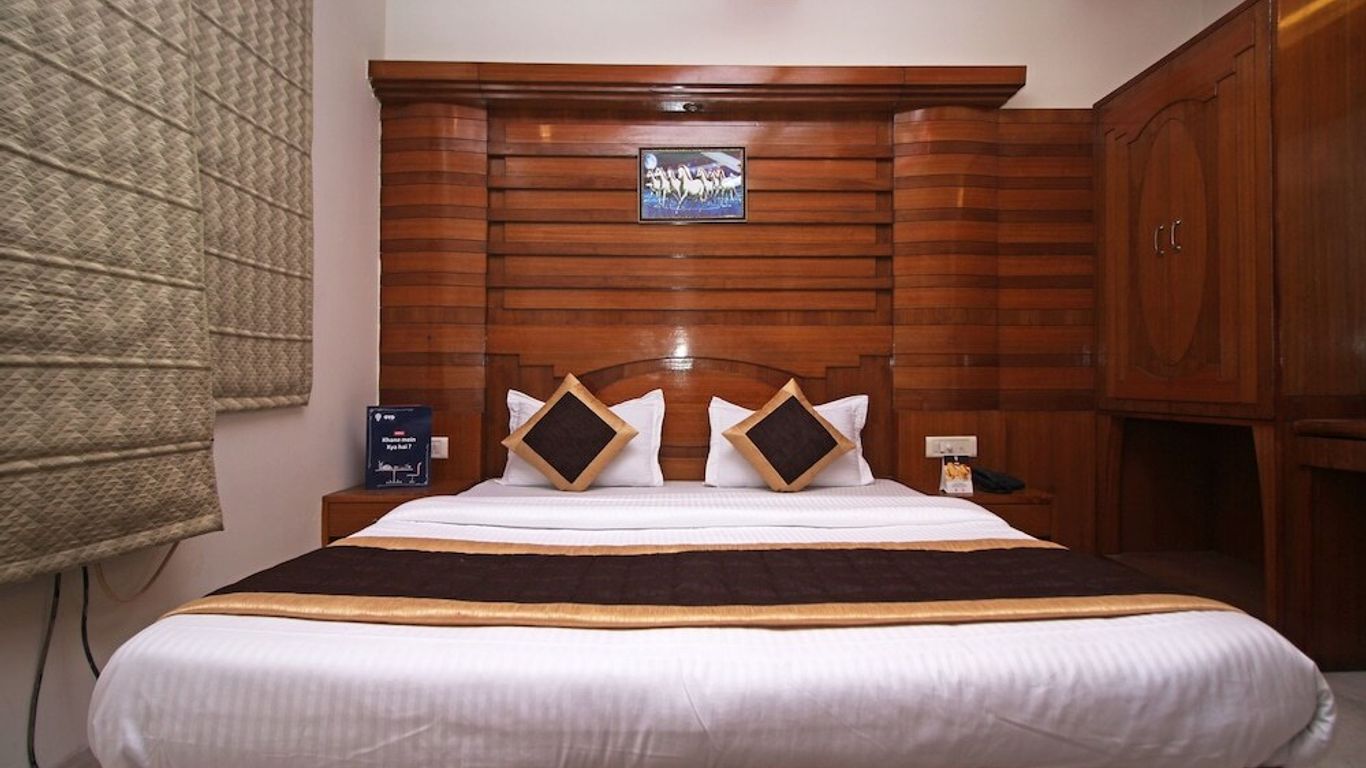 Oyo 8336 Hotel De Gold