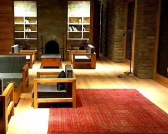 The Kumaon - Binsar - Lounge