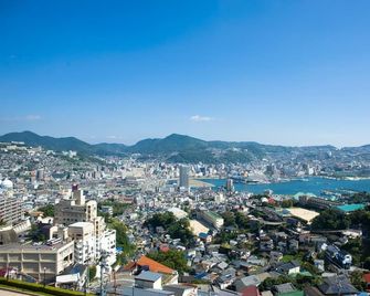 Luke Plaza Hotel - Nagasaki - Vista del exterior