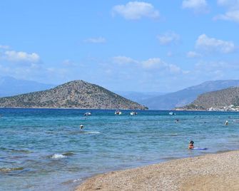 Alexandros Apartments - Drepano - Beach