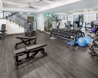 Virelli Apartments Upscale King Suite in the Heart of Orlando w Pool - Orlando - Gym