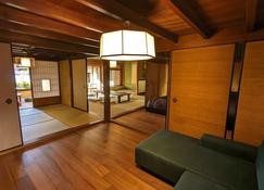 Koza River House Yukawa-Tei - Kushimoto - Sala de estar