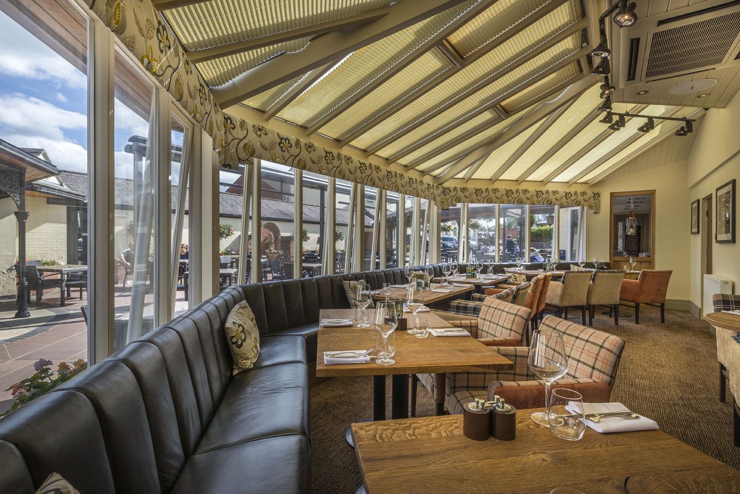The Three Swans Hotel, Market Harborough, Leicestershire - The Coaching Inn Group - Market Harborough - Restaurace
