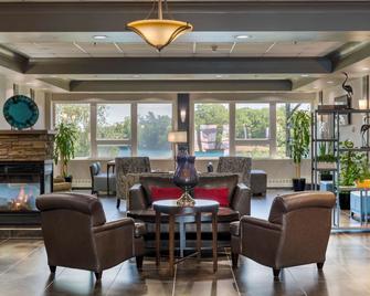 Best Western Plus Chocolate Lake Hotel - Halifax - Lounge