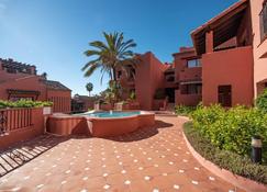 Dream experience in Elviria: luxury property close to beaches, restaurants and golf courses - Marbella - Pool