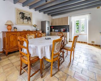 Le Mazet de Pendaries - Jardin - Gaillac - Brens - Salle à manger