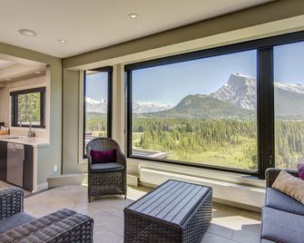 The Juniper Hotel & Bistro - Banff - Salon