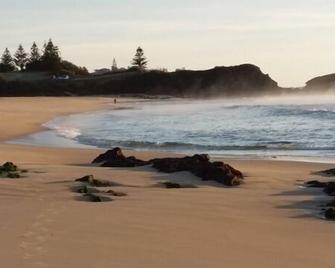 Yabbarra Beach House - Kianga - Playa
