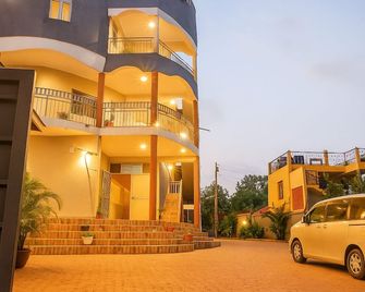 Noaz Hotel - Kampala - Budova