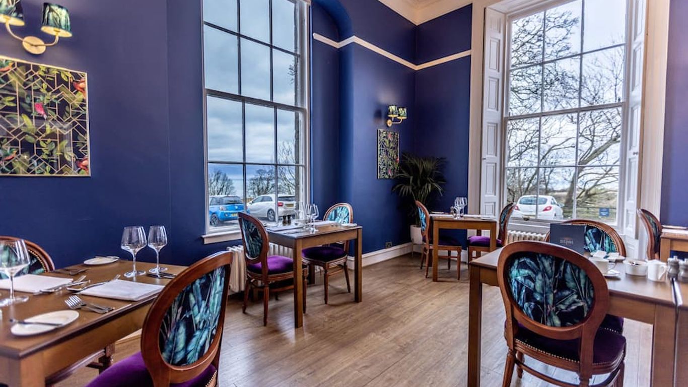 Marshall Meadows Manor House