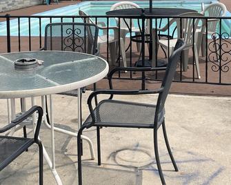 Colton Motel Gettysburg - גטיסברג - מרפסת