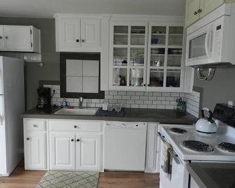 Panoramic Views of Columbia (3 BRs - 1 Bath) Condo - Astoria - Kitchen