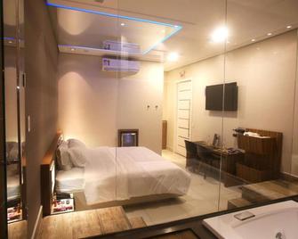 Zaya Motel Premium - Florianopolis - Bedroom