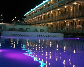 بوليرو ريزورت - وايلدوود (نيوجيرسي) - حوض السباحة