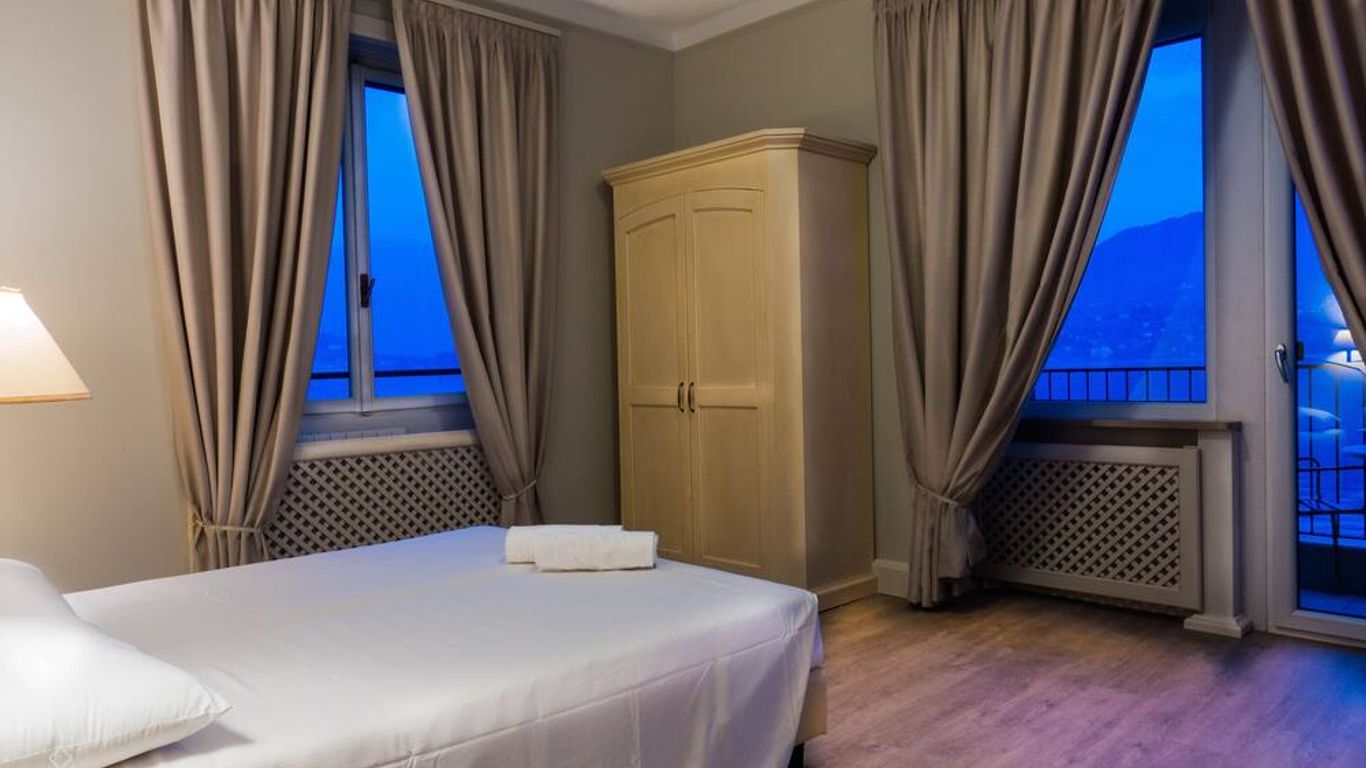 霸克索尼酒店 - 特雷梅茲納