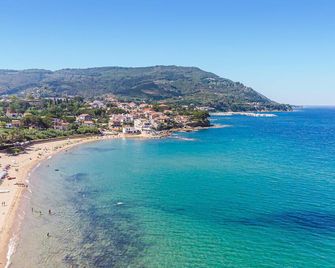 Lovely Apartment In Parco Dei Tigli - Paestum - Beach