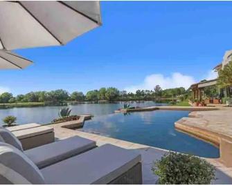 Luxe, Lakefront, Woodland Escape- Main Home - Loxahatchee - Pool