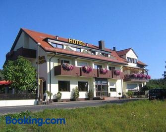 Kaiser´s Weinland Hotel - Hammelburg - Building