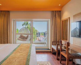 Alaya Stays Gracias Retreat near Ashvem Beach 3 minutes Walk From The Beach - Morjim - Schlafzimmer