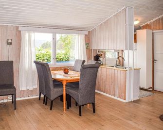 3 Bedroom Awesome Home In Vikersund - Vikersund - Spisesal