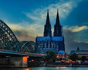 Djh City-Hostel Köln-Riehl - Köln