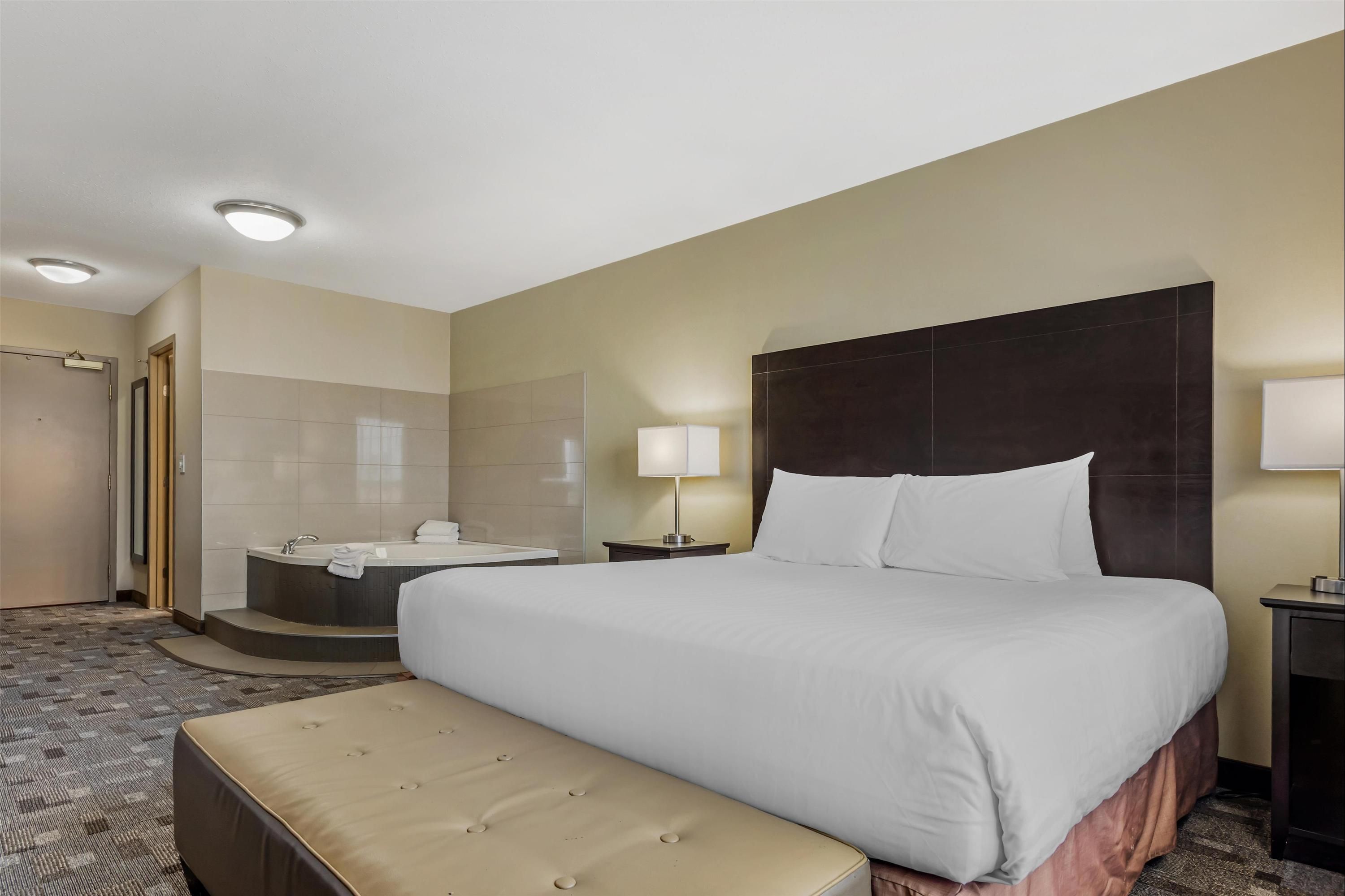 Best Western Plus Red Deer Inn & Suites - Red Deer - Soveværelse