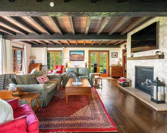 Edgemere Escape - Fort Erie - Sala de estar