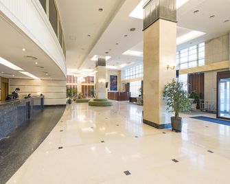 Best Western Premier Incheon Airport - Incheon - Lobby