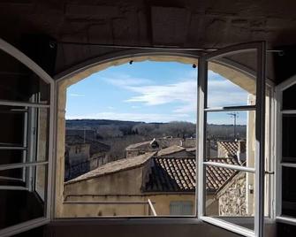 Chambres d'Hotes Lou Calvari - Montfrin - Balkon