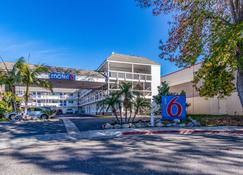 Motel 6 Fountain Valley - Huntington Beach Area - Fountain Valley - Bâtiment
