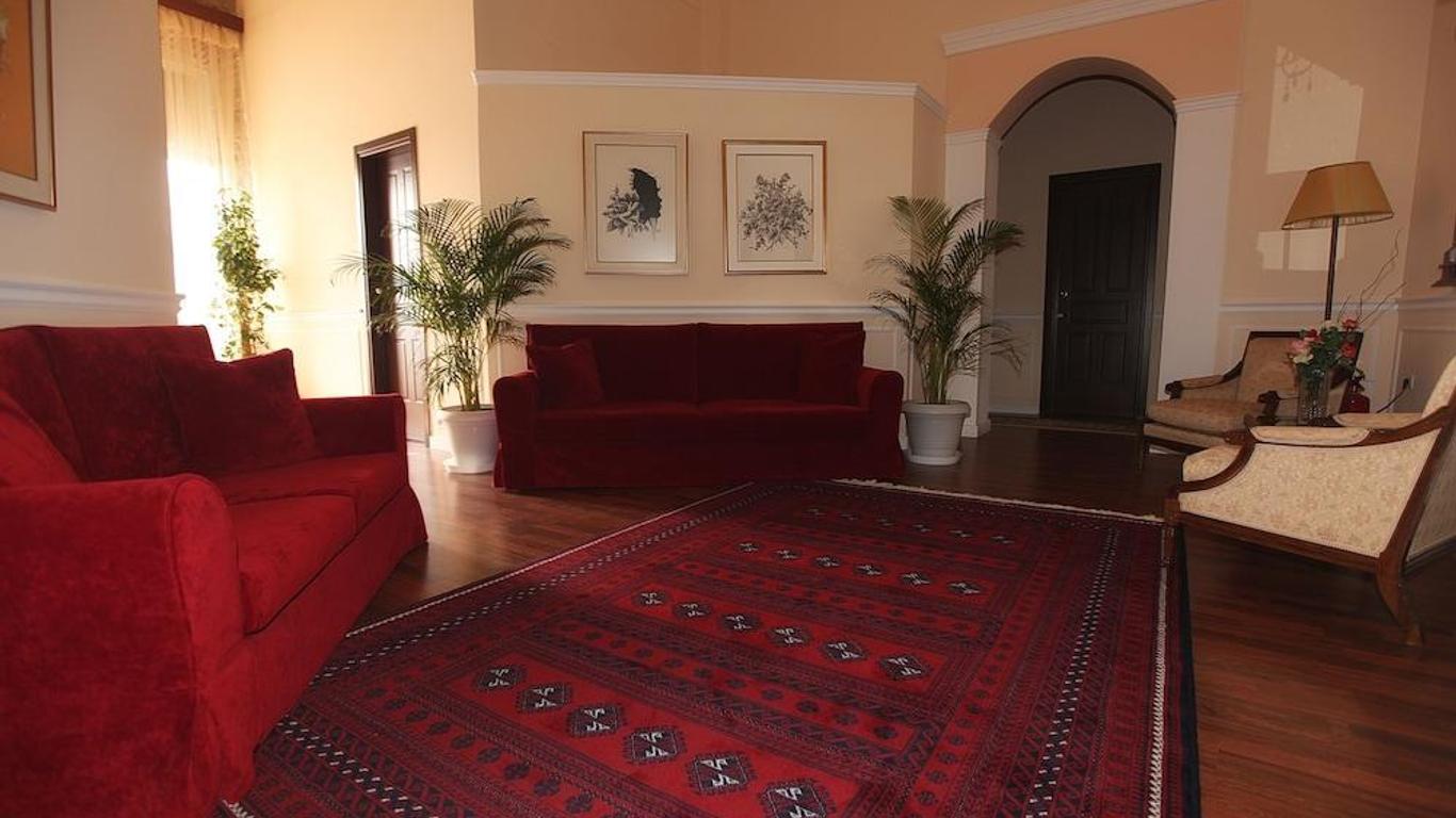 أكتايون هوتل