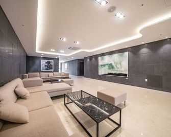 Sweetmay Seogwipo - Seogwipo - Lobby