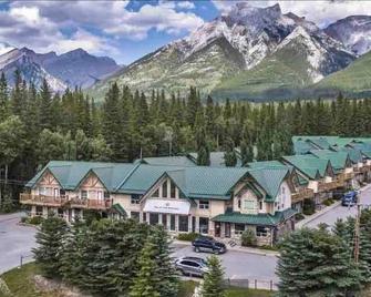 Promotion ongoing!Family Fun Private Banff Close EntireThome - Harvie Heights - Building