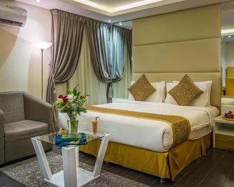 Al Muhaidb Al Takhasosi Hotel - Riad - Habitación