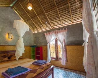 Bananas Bungalows - Krabi - Bedroom