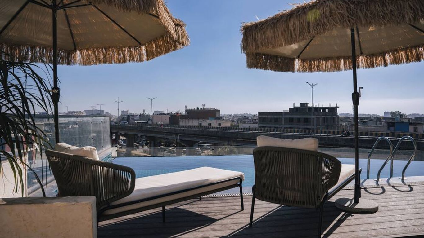 Ava Hotel Chandigarh Zirakpur