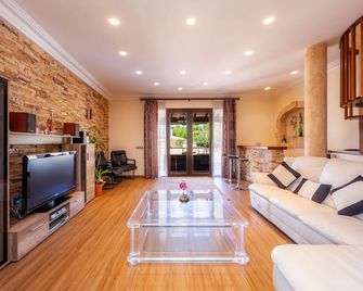 Villa Del Salto Uceda - Cala Santanyí - Wohnzimmer