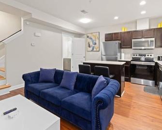 Affordable 2-BR Heart of Detroit - Detroit