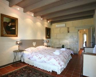 Mas De La Forge - Arles - Schlafzimmer