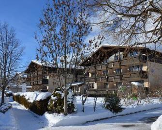 Dahoam by Sarina - Hotel & Suites - Zell am See - Building