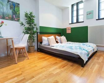 Fullhouse - Leipzig - N6 Jungle - Smarttv - Nespresso - לייפציג - חדר שינה