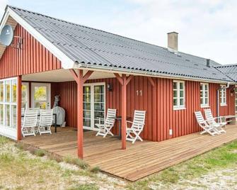 6 person holiday home in Hvide Sande-By Traum - Hvide Sande - Патіо