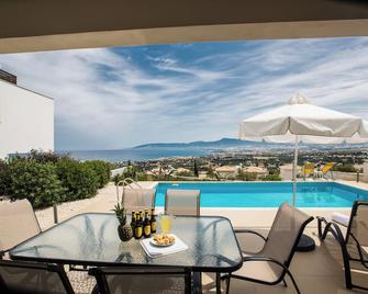 Latchi Holiday Villa Ev21 - Neo Chorio - Balcón