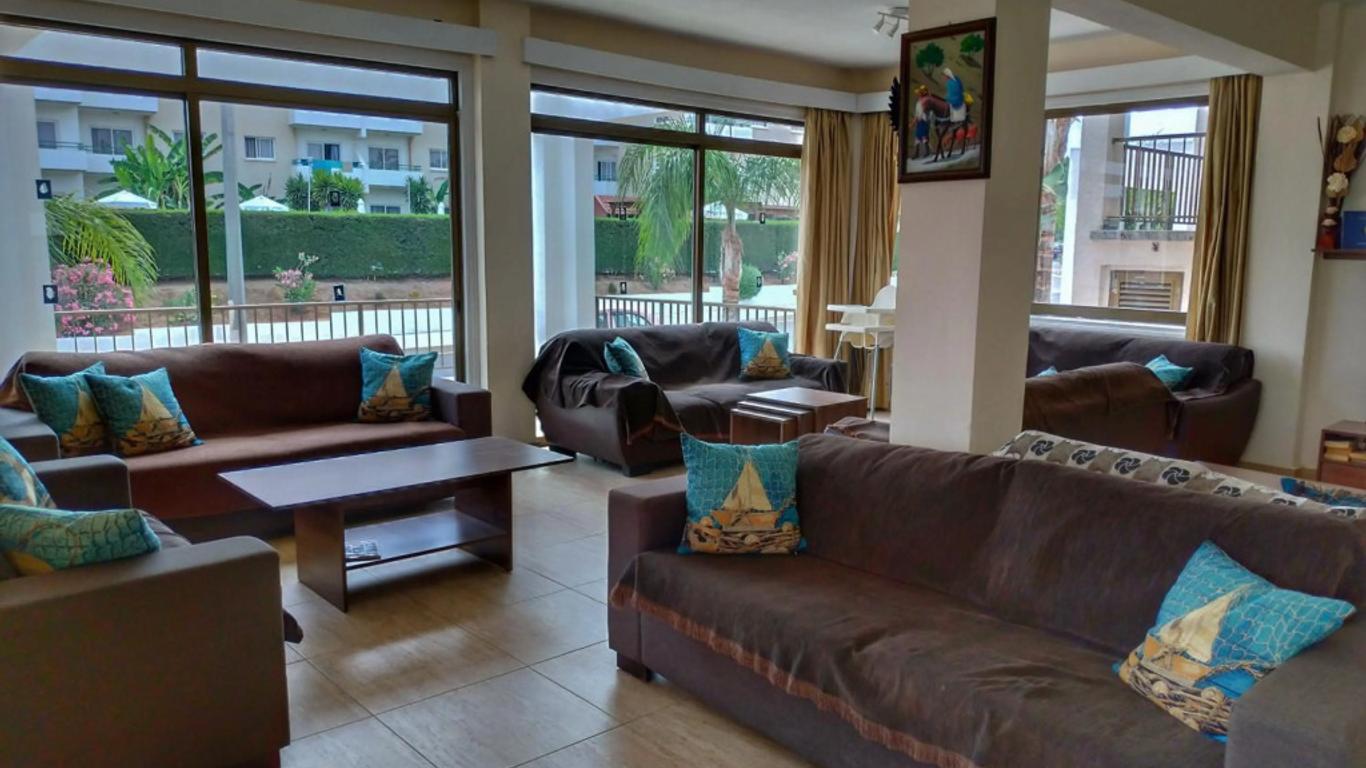 Maricosta Apartments